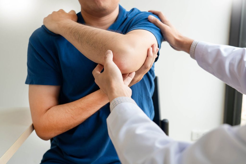 treating a rotator cuff injury treating a rotator cuff injury